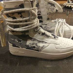 AF1 SF High winter camo shoe/boot